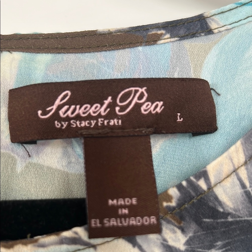 Sweet Pea by Stacy Frati Women's Floral Top - Blue and Army Green/ Brown - Picture 4 of 7